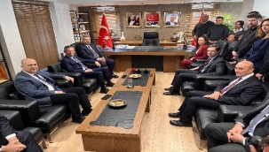 "Soyer'le de Özel'le de gurur duyuyorum"