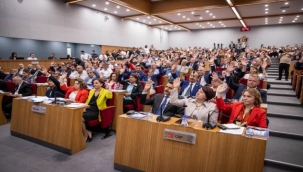 Büyükşehir Meclisi Başkan Tugay ile ilk toplantısını yaptı