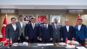 CHP Genel Başkanı Özgür Özel İzmir'e geldi
