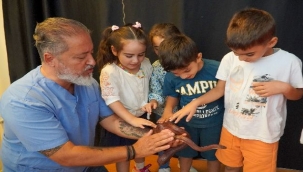 Karşıyakalı Çocuklara Hayvan Sevgisi Aşılanıyor