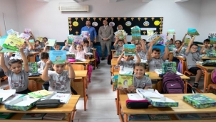Kırtasiye desteği Bornova Belediyesi'nden hayaller çocuklarımızdan!