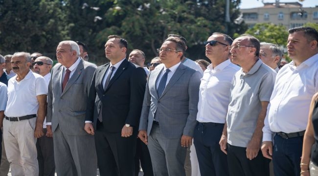 Cumhuriyet Meydanı'nda çifte yıldönümü