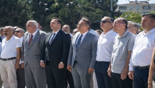 Cumhuriyet Meydanı'nda çifte yıldönümü