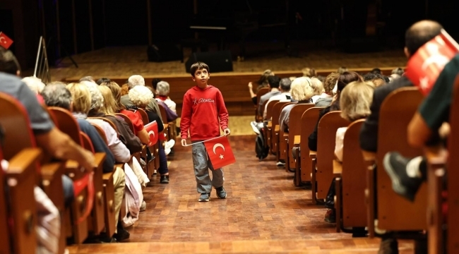 Dilek Türkan ile Cumhuriyet'e Şarkılar