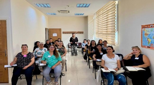 Örnekköy Kadın Dayanışma Merkezi'nde yabancı dil kursları başladı