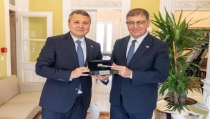 Başkan Tugay Kazakistan heyetini ağırladı
