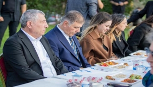 Başkan Tugay, Onur Günay'ın hayır yemeğine katıldı