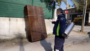 İzmir'de Karasinekle Yoğun Mücadele