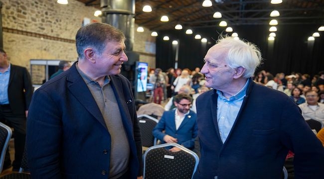  İzmir değişimin seyircisi değil aktörü olacak