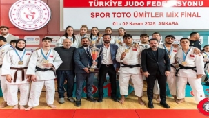  İzmir'in judocuları yenilgisiz şampiyon