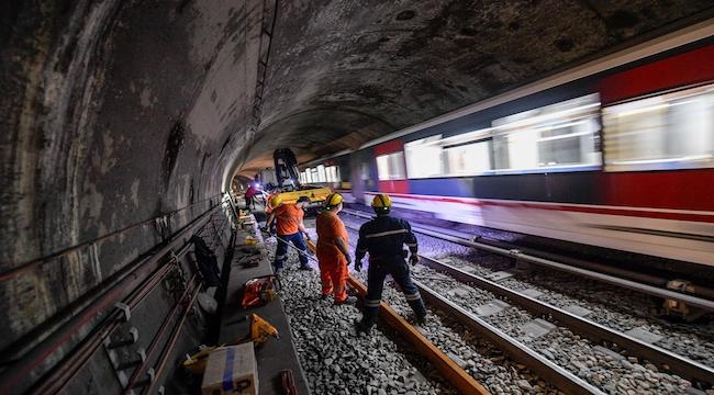 İzmir Metrosu'nda bakım zamanı