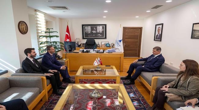 Tugay: Kıbrıs'ın bütün şehirleri ve belediyelerine elimizde ne varsa sunmaya hazırız