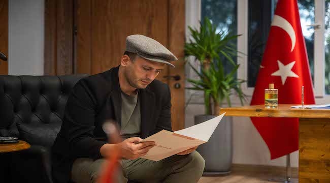 Türk Kadınlar Birliği Bornova Şubesi'nden Başkan Eşki'ye tarihi sürpriz