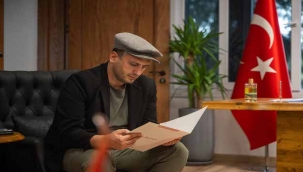 Türk Kadınlar Birliği Bornova Şubesi'nden Başkan Eşki'ye tarihi sürpriz