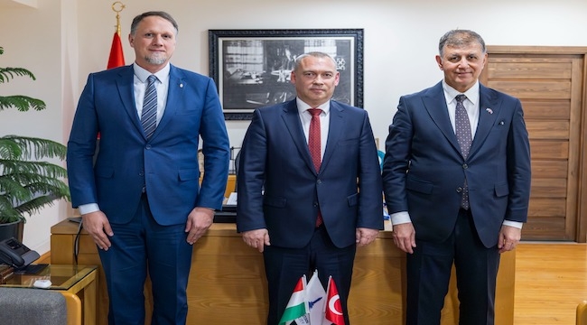 Başkonsolostan İzmir'e övgü