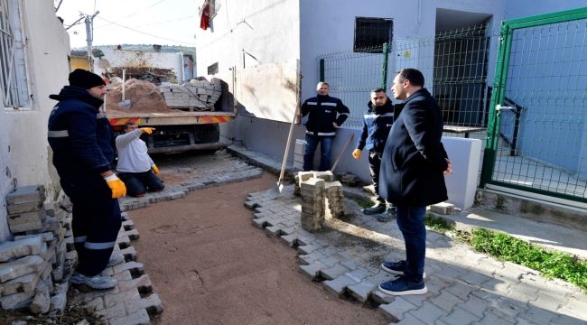 Bornova'da yol seferberliği sürüyor