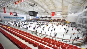 Büyükşehir'den öğrencilere yarıyıl tatili için buz pisti müjdesi