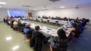  İzmir esnafı için ortak akıl masası