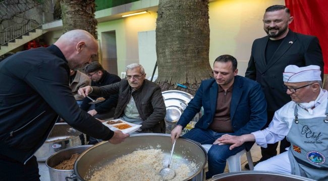 "16 yıllık bu güzel gelenek Bornova'nın kültürel zenginliğini yaşatıyor"