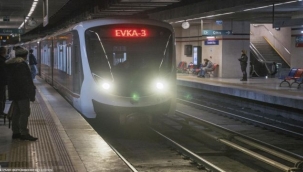Bornova'da metro hattında raylar yenileniyor
