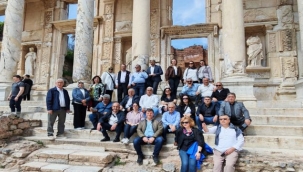 Bornova Muhtarlar Akademisi'nden anlamlı final