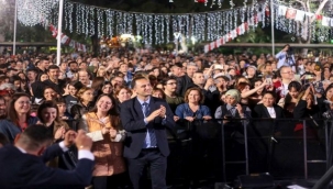19 Mayıs gençlik sahnesi Küçükpark'ta kuruldu