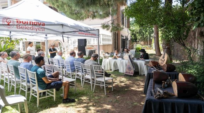 Bornova'da çalgı yapımının büyüsü yaşandı
