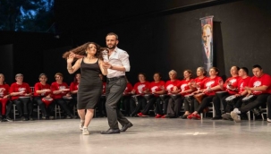 Bornova'da ritim ve halk dansları rüzgarı