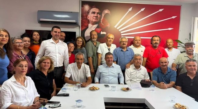 CHP Tire'de çözülme: Belediye Başkanı, ilçe yönetimi ve meclis çoğunluğu Yeni Parti'ye geçti