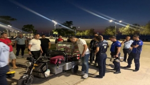 Karantina Parkı'nda izinsiz seyyar satışa ortak denetim