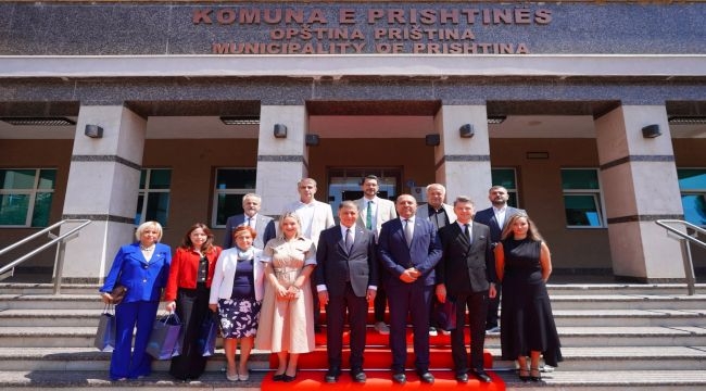 Başkan Tugay Kosova'da: İzmir ile Kosova arasında çok yönlü iş birliği dönemi