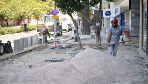 Bornova'nın ana damarı Mustafa Kemal Caddesi'nde kesintisiz prestij hamlesi