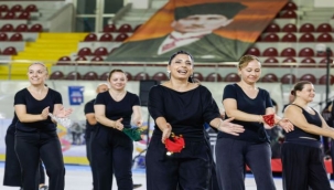 Büyükşehir'in Balkan dansları kursunda coşkulu final
