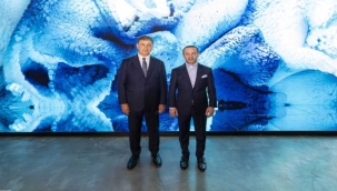 Nâzım Hikmet'in yaşamına çok katmanlı bir yolculuk