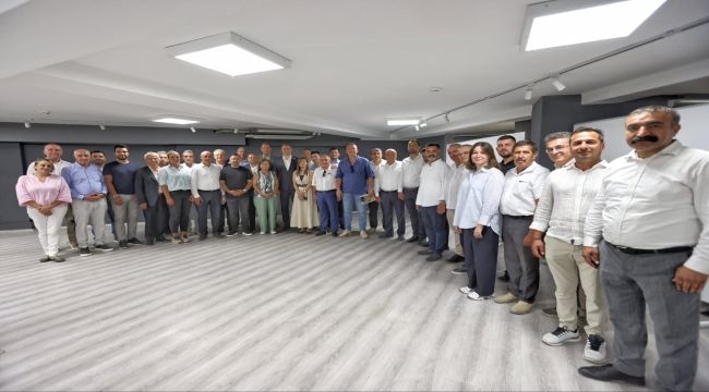 YENİ Parti İzmir'de kongre öncesi kritik viraj: Kim kalacak, kim değişecek?