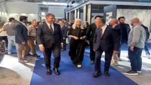 Başkan Tugay'dan İtalya'da Marble İzmir temasları