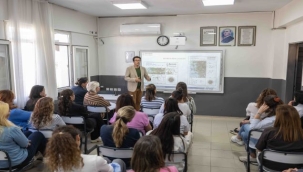 Bornova'da geleceğin eğitim neferlerine "Temel Afet Bilinci Eğitimi"