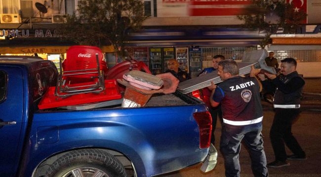Bornova'da kaldırımlar özgürleşiyor