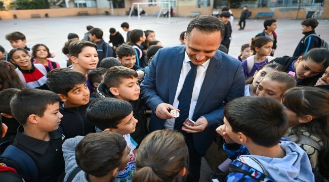 Bornova'da öğrencilere beslenme desteği